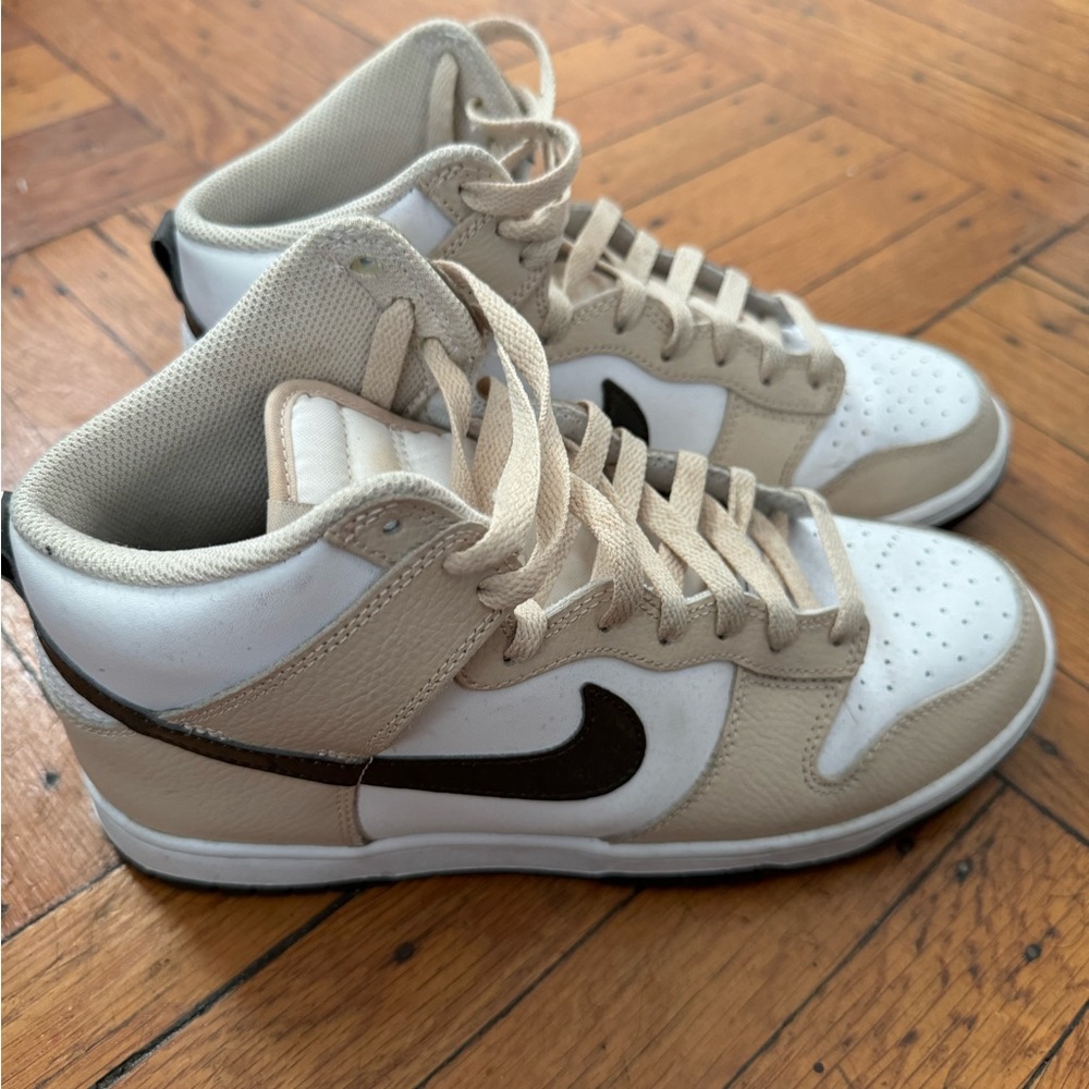 Wmns Sanddfrift dunks hi